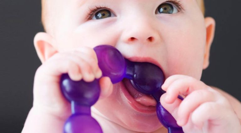 Baby teething symptoms